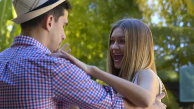 Salsa Lessons with Gigi Hadid IMAGE